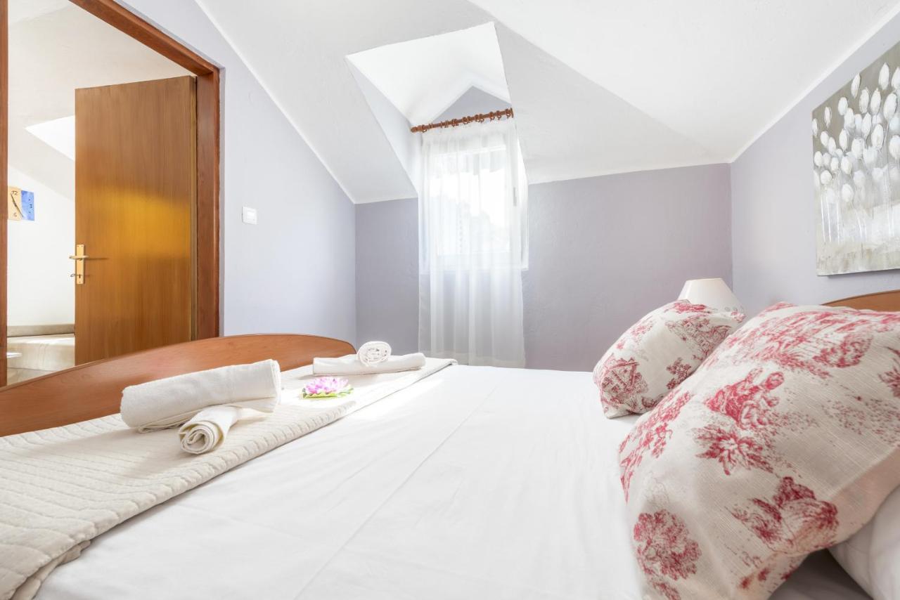 Apartments By The Sea Baska Voda, Makarska - 17570 外观 照片