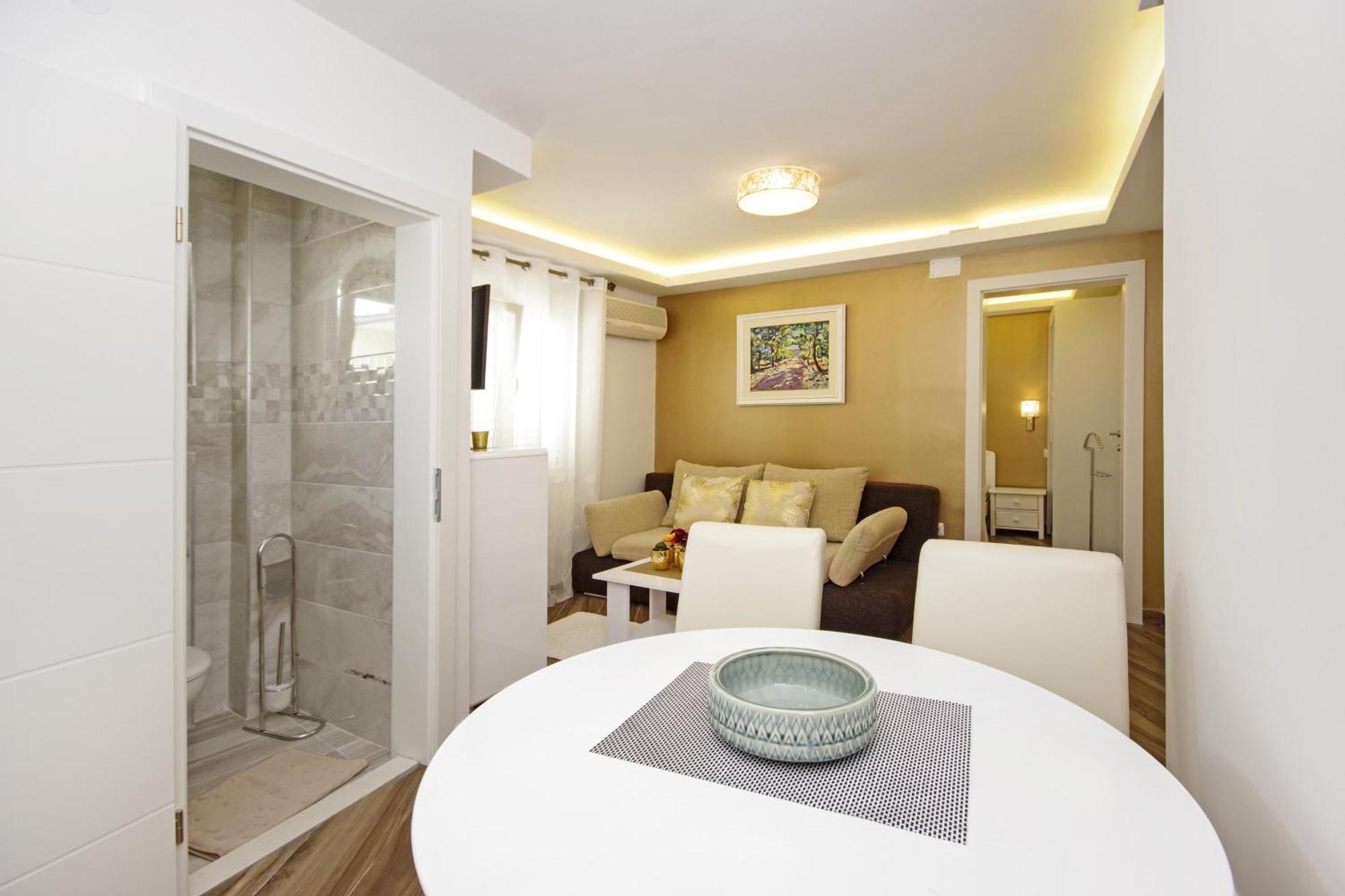 Apartments By The Sea Baska Voda, Makarska - 17570 客房 照片