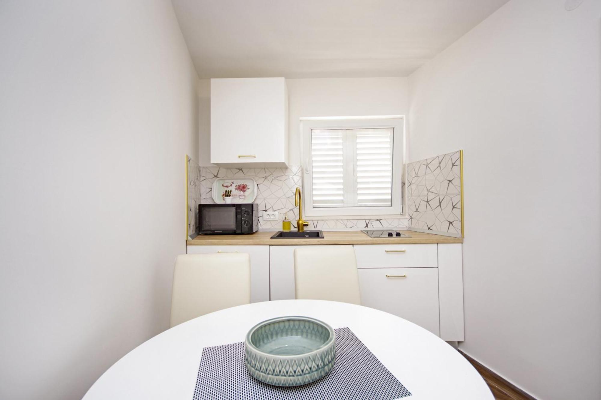 Apartments By The Sea Baska Voda, Makarska - 17570 客房 照片