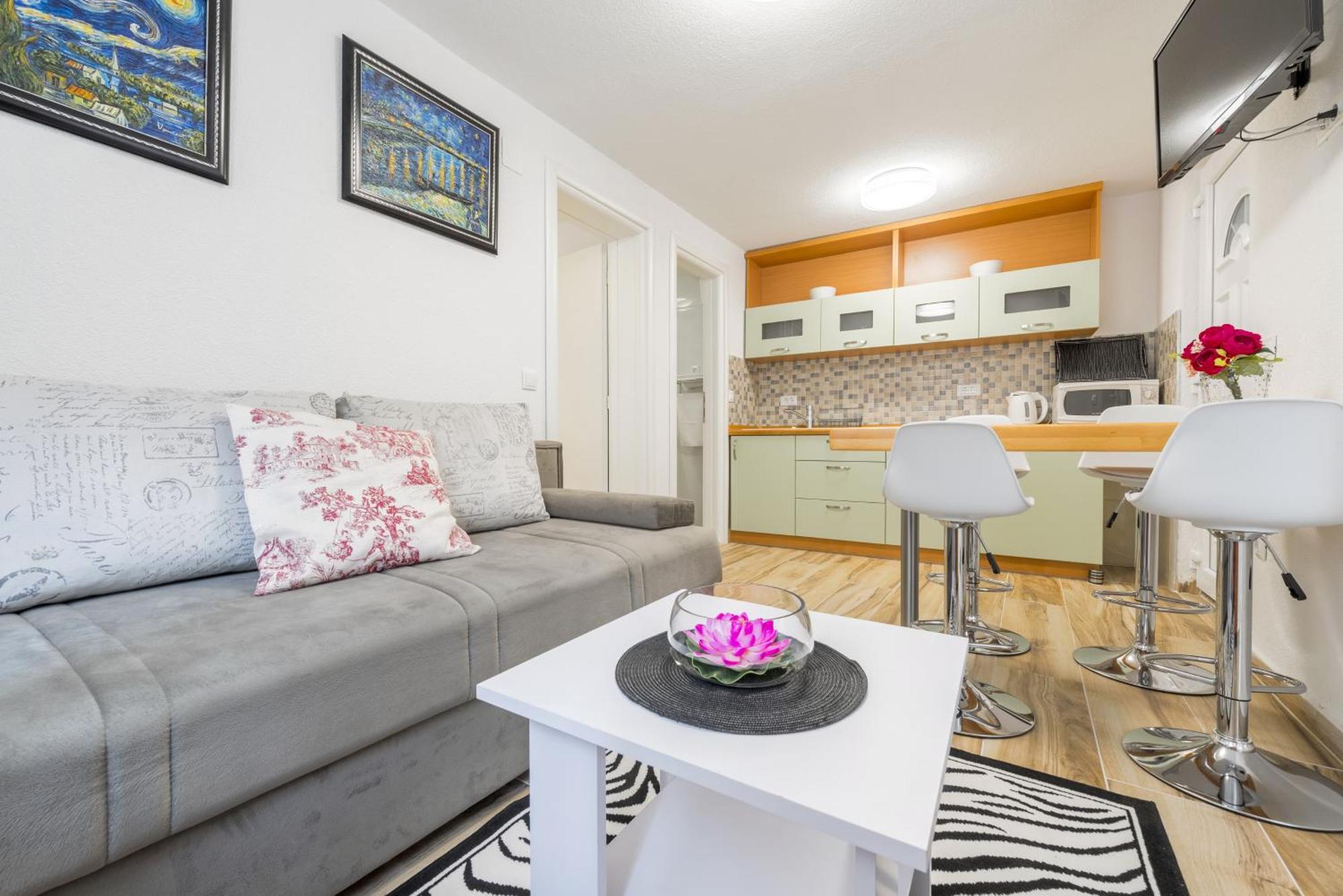 Apartments By The Sea Baska Voda, Makarska - 17570 客房 照片